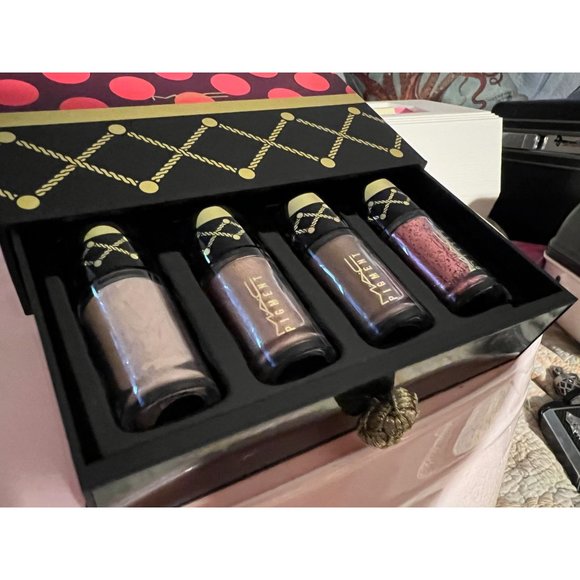 NEW MAC Nutcracker Sweet Bronze Pigments and Glitter Kit - Picture 5 of 5